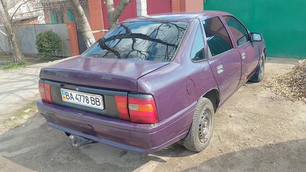 Продам Опель вектра А 1.8 газ бензін
