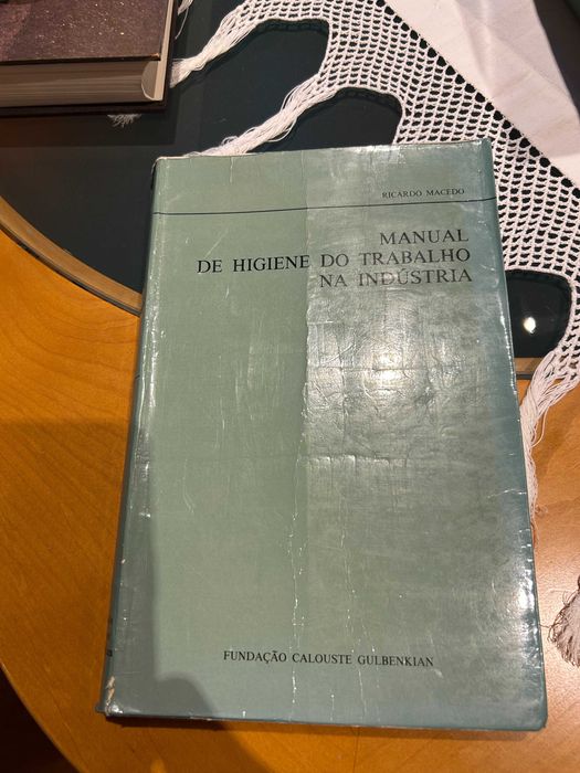 Fundação C. Gulbenhian Manual de Higiene e Segurança do trabalho