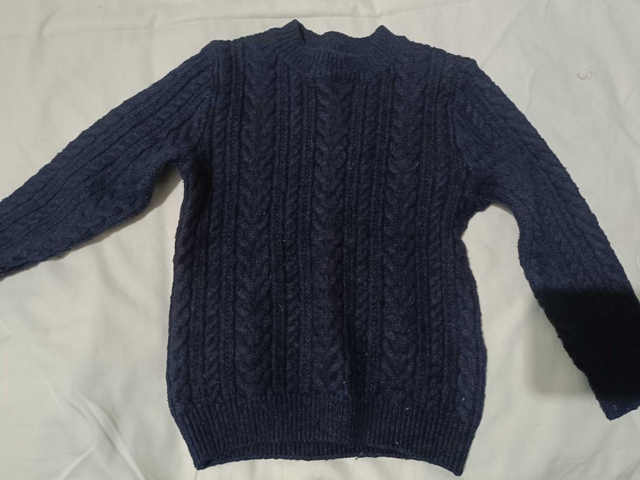 Camisola malha, quase nova, 5 anos