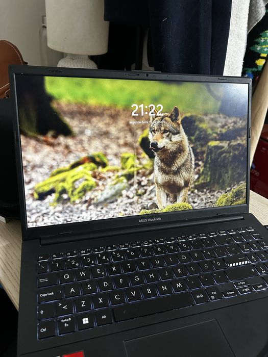 Portátil Asus Vivobook 15 (16GB RAM/ 512GB SSD) - Ryzen 5 7520U