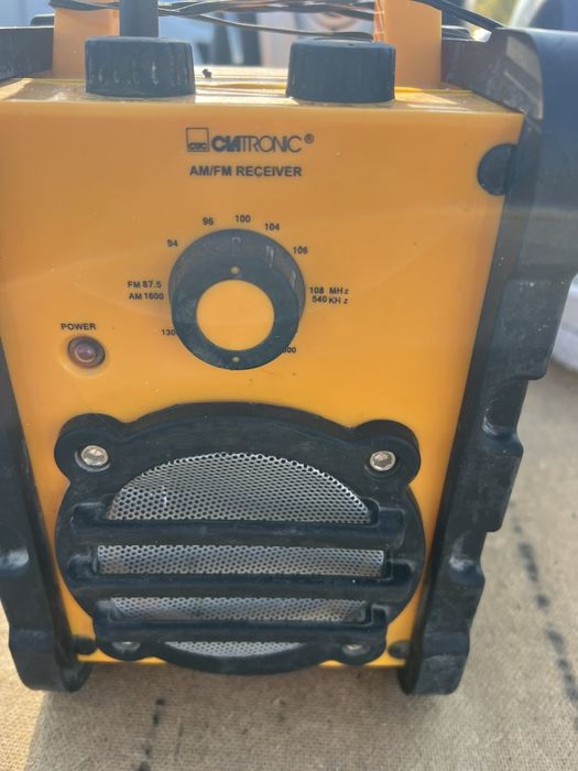 Радіо радіоприймач Clatronic