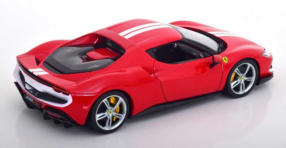 Model 1:18 Bburago Ferrari 296 GTB Assetto Fiorano 2022 red/white