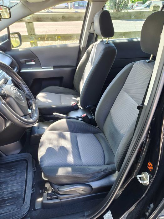 Mazda 5 - SUV de 7 lugares