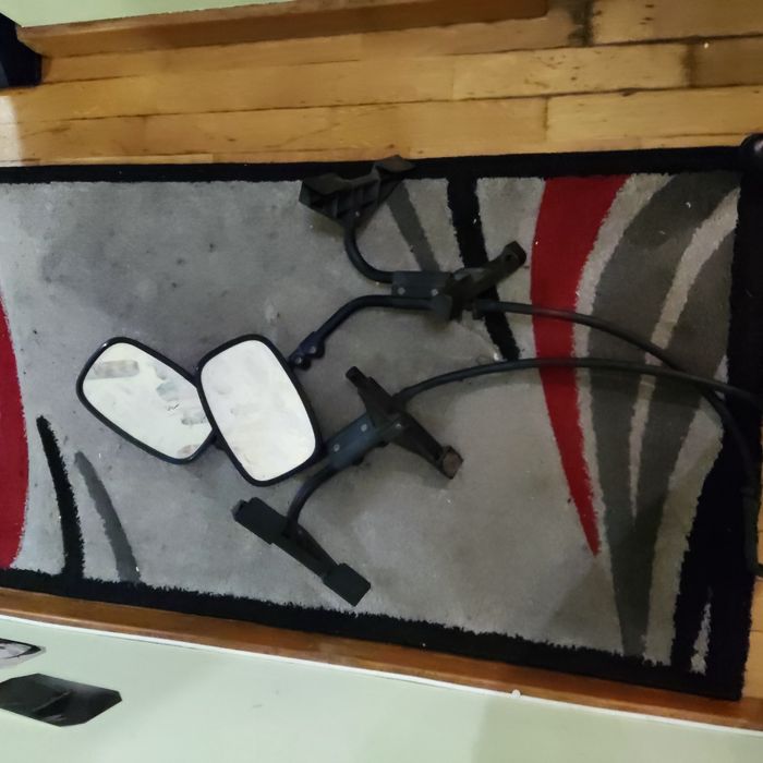 Espelhos auxiliares para caravanas