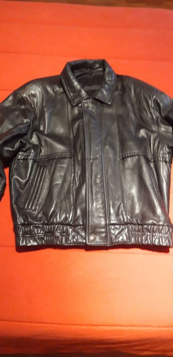casaca couro impecável