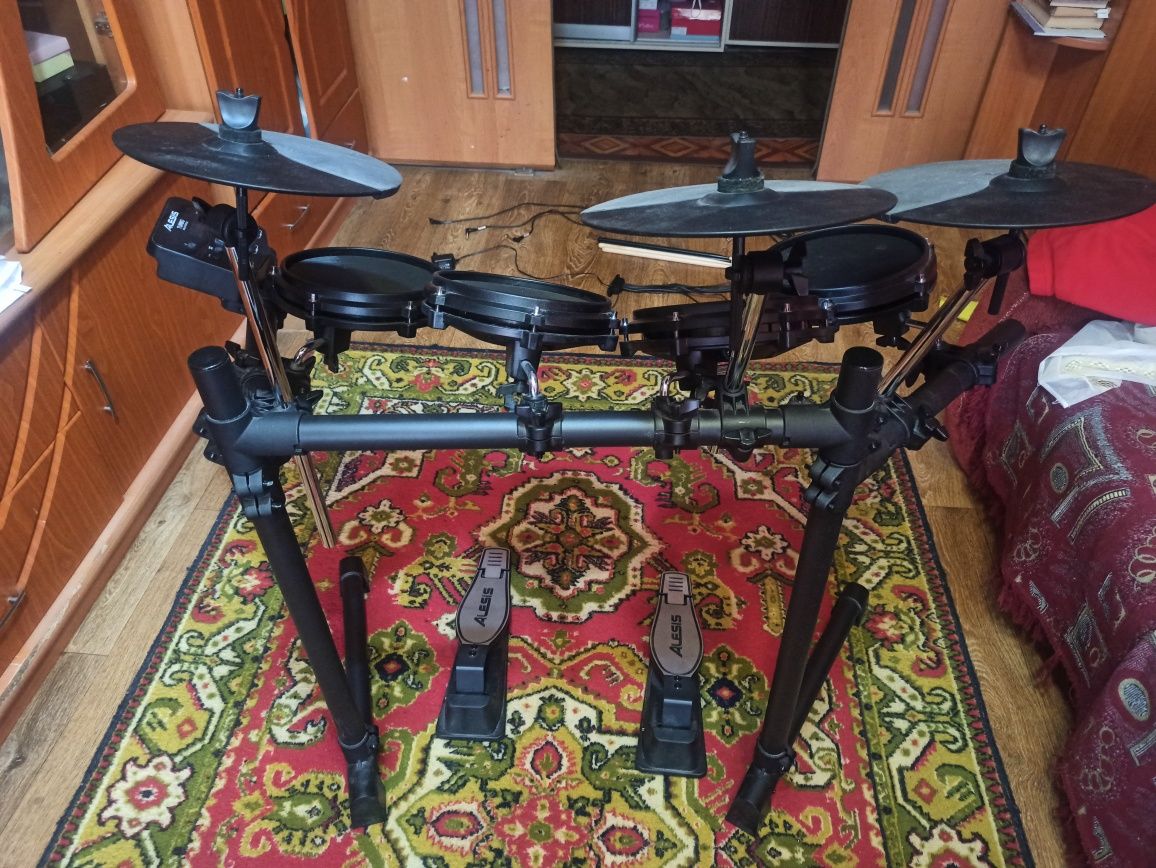 Електро барабани Alesis Turbo Mesh Kit: 15 500 грн. - Ударні ...