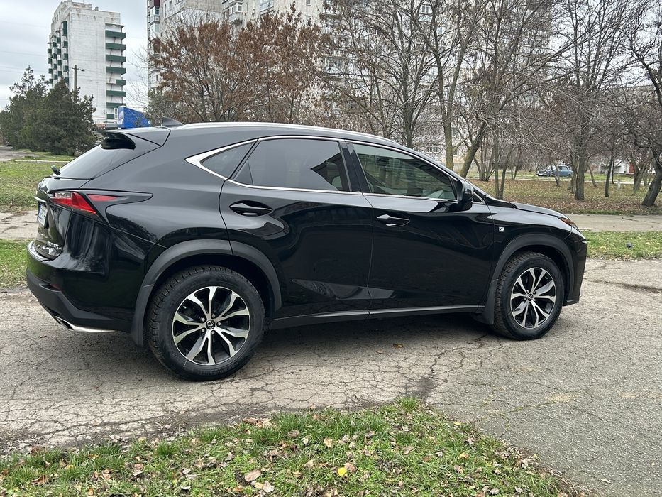 Поодам Lexus nx 200t