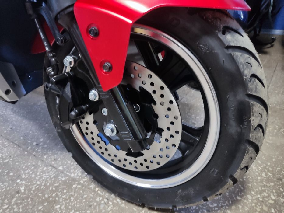 FORTE LEON електроскутер 2500 ват.