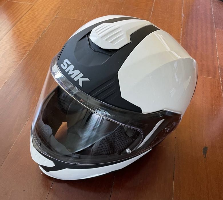 Capacete SMK branco