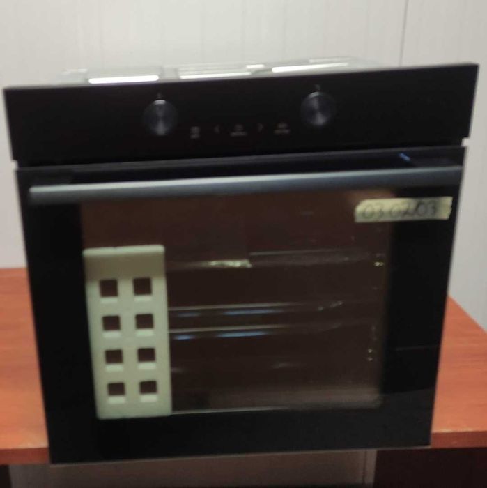 Piekarnik Gorenje BPS6737E07B 77L Para AirFry PyroClean OUTLET 3CH3/12