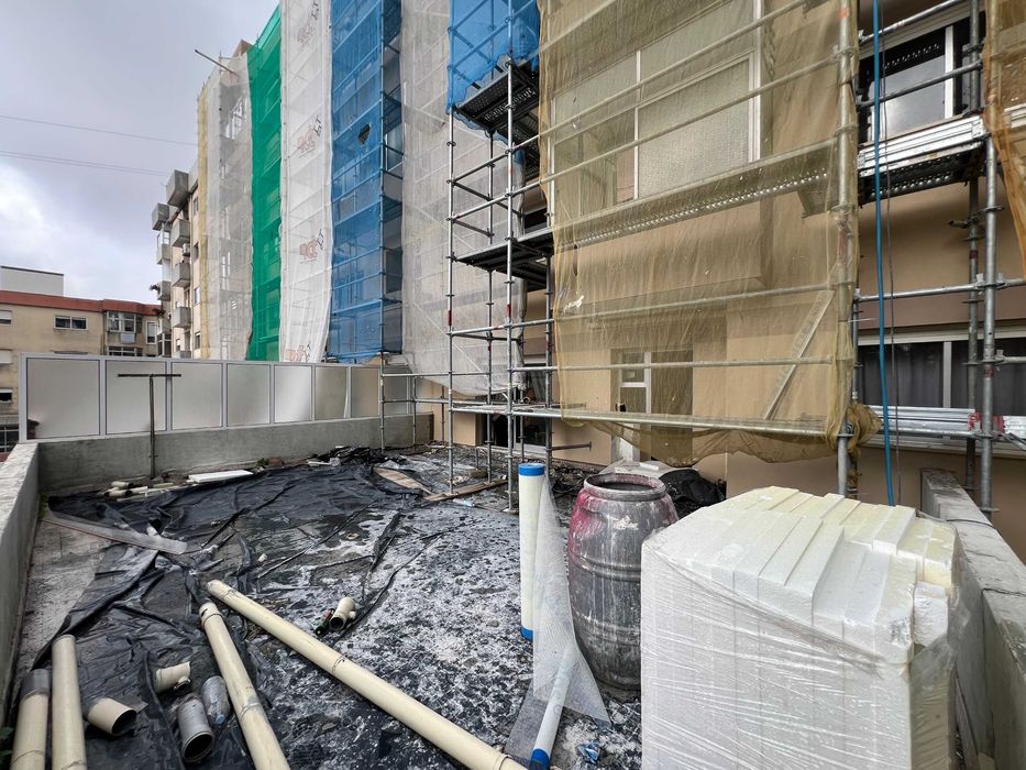 T 3 Terraço e Garagem Santo António Contumil - Nicolau Nasoni -  Porto