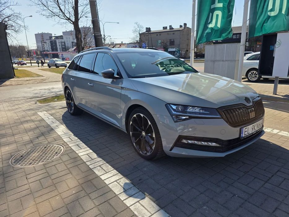 Skoda Superb Sportline 2.0 DSG 1 własciciel salon Polska bezwypadkowy hak gwarancja