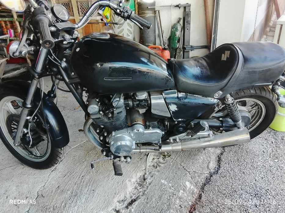 Honda pan european e cb 250 de 1987 ,kawasaki e suzuki em bom estado