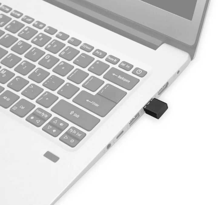 Usb Wifi, підходить до будь якого комп'ютера і ноута.
