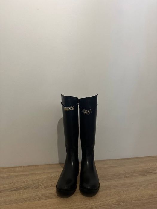 Женские сапоги трубы по типу Hermes