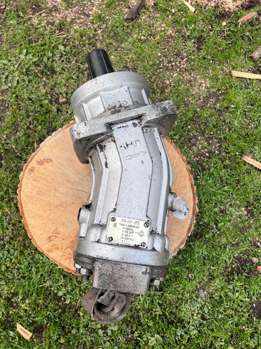Гідравлічний насос. 300.112.00 Гідро мотор