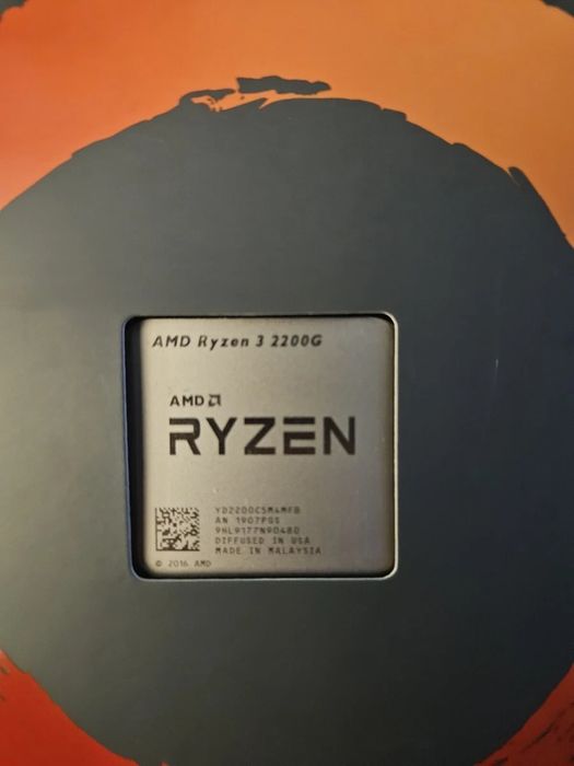 Процессор AMD Ryzen 3 2200G 3.5GHz/4MB (YD2200C5M4MFB) sAM4 OEM