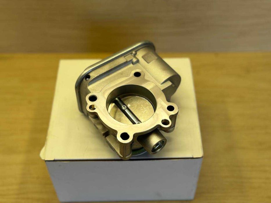 Дросельна заслонка Dodge Journey Caliber Jeep Compass Patriot Chrysler