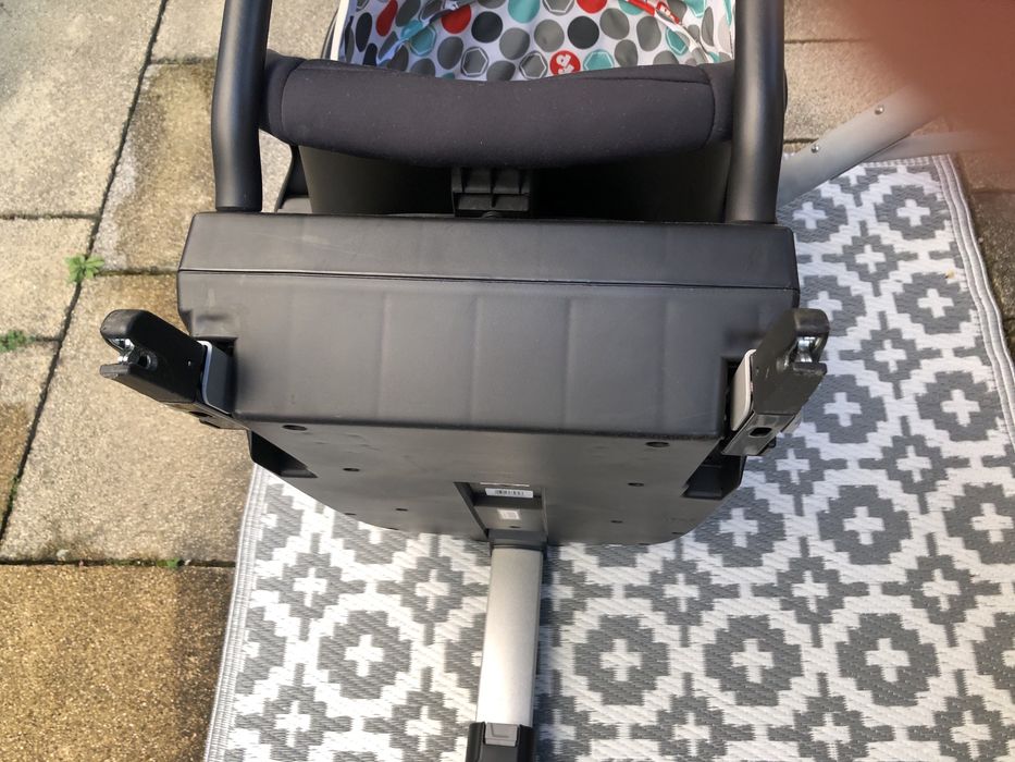 Sprzedam fotelik samochodowy nosidelko dzieciece firmy hauck fisher-pr