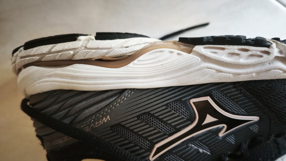 Tênis Mizuno wave Prodigy 2-  36/38