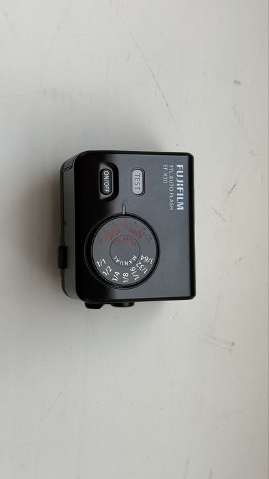 Fuji ef-x20 lampa blyskowa