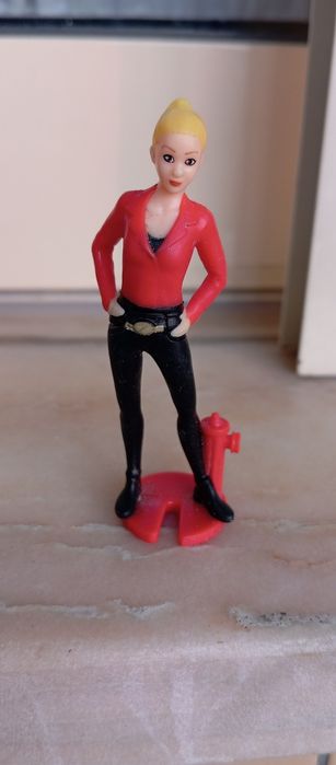 Various dolls various collections64585104523650123