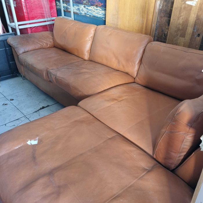 Sofá chaise longue Dinamarquês, couro castanho claro. Hjort Knudsen,