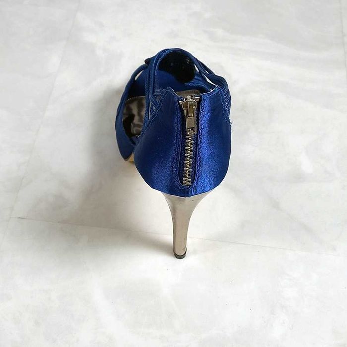 Niesamowite Eleganckie Buty Szpilki La Strada, r. 41