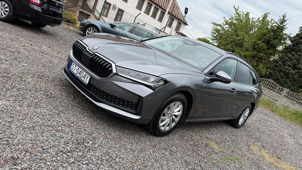 Skoda Superb 2.0TDI 150km SalonPOLSKA DSG HAK GrzaneFotele Nav CarPlay PDC GWARANCJ