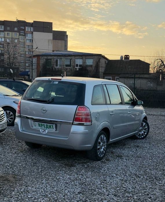 Продам Opel Zafira 2006 рік можлива розстрочка,кредит,обмін!