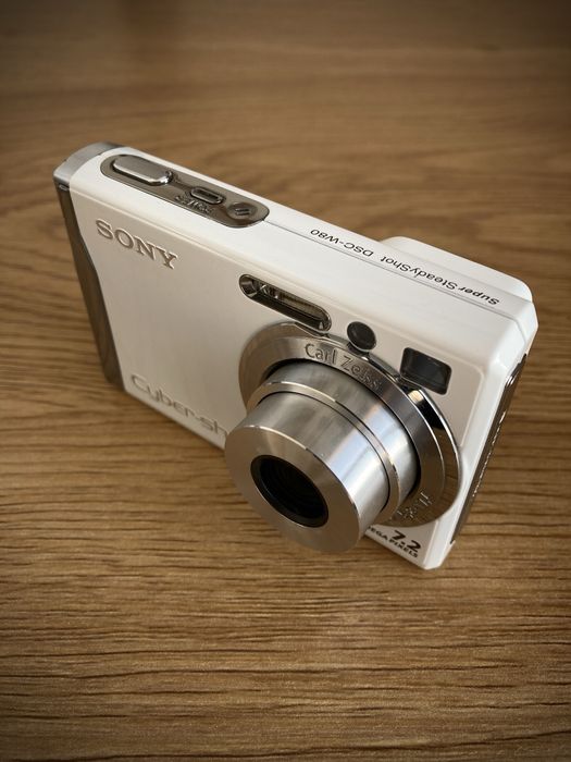 Sony Cyber-shot DSC-W80