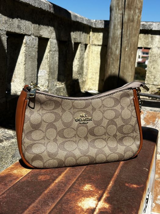 mala coach novaa