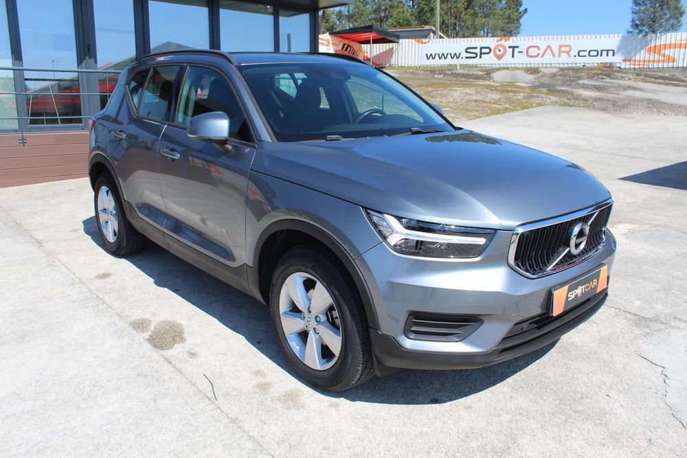 Volvo XC 40 1.5 T3 Momentum Tech Edition
