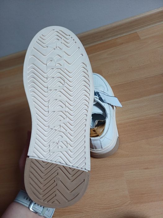 Sneakersy białe Gino Rossi