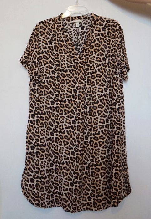 Sukienka oversize modny wzór panterka/ safari rozmiar M