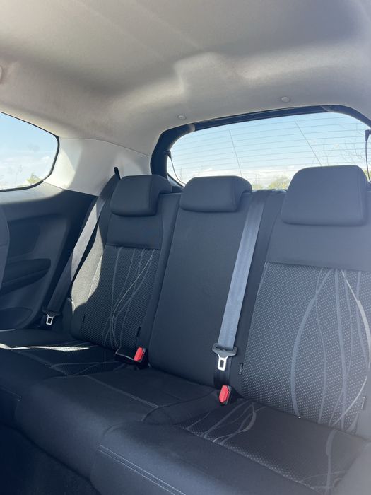 Peugeot 208 1.4 2012