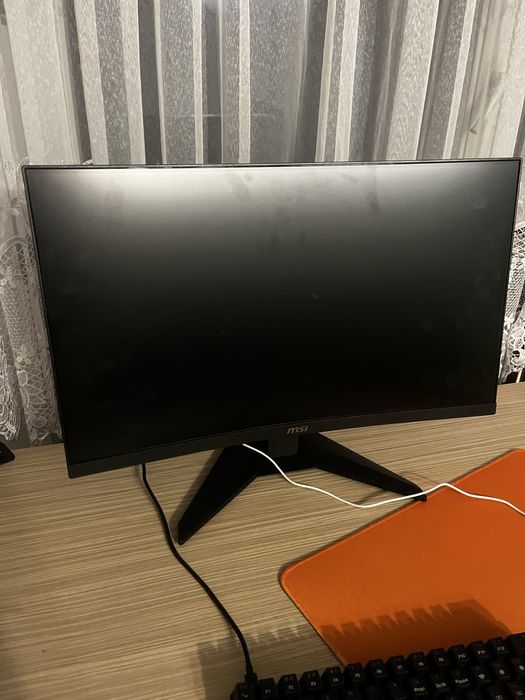 Monitor MSI 244c-144hz