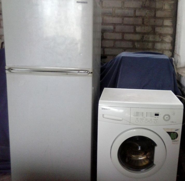 Холодильник Samsung с морозит отлично 2-х камерный НоФрост