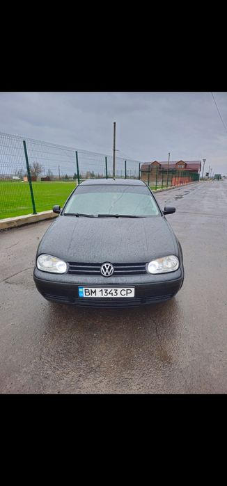 Volkswagen Golf 4 
3500$