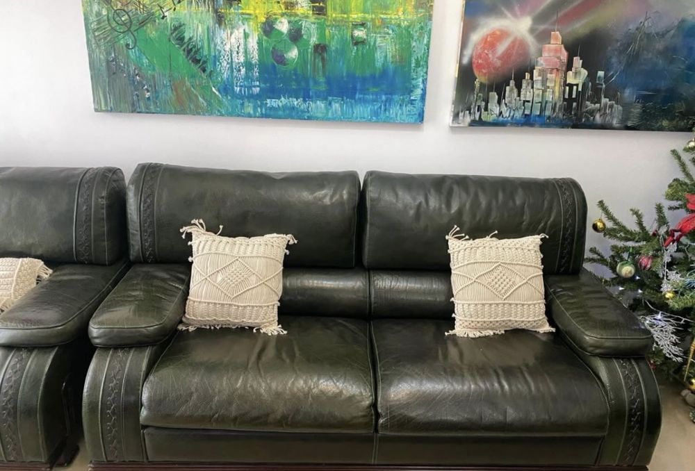 Sofa + 2 cadeiroes  de pele