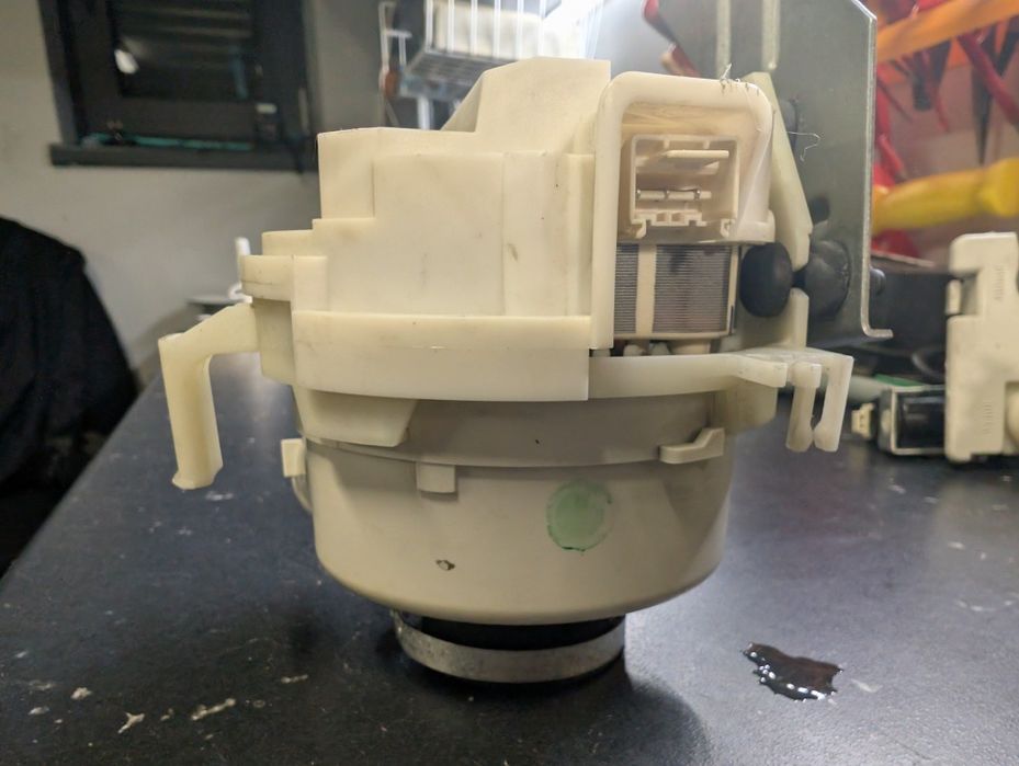 Pompa myjąca zmywarka Whirlpool WP 108. Cpe-010 wer