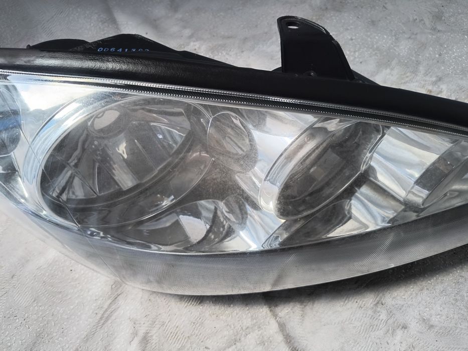 Lampa prawa Toyota Camry VI 6 Reflektor przedni prawy