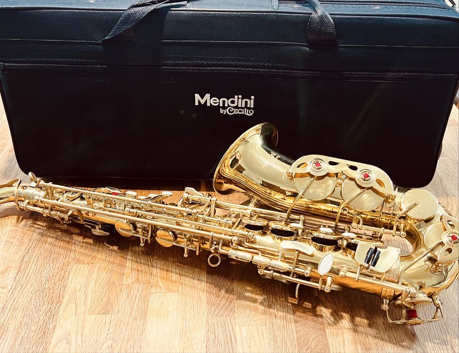 Saksofon alt Mendini By Cecilio MAS-L+92D+PB Gold Lacquer E Flat Alto Sax