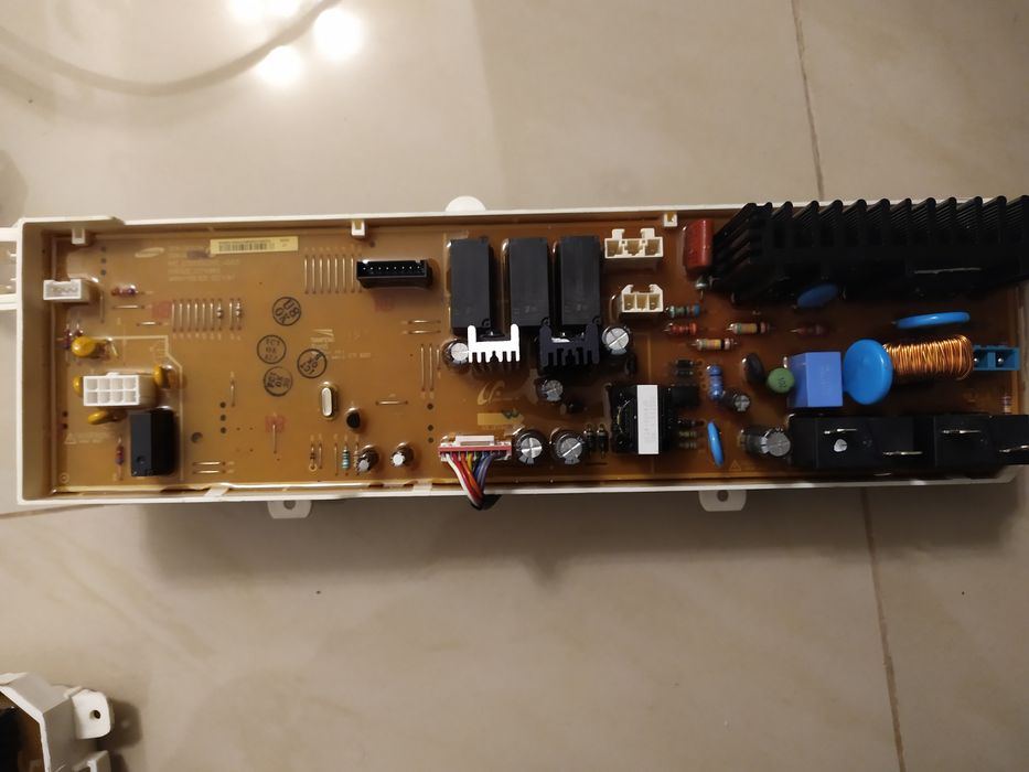 Naprawa wszystkich Modulow do pralki Samsung jakna foto