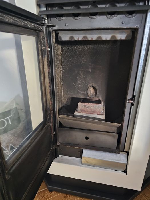 Salamandra pellets 1O kW