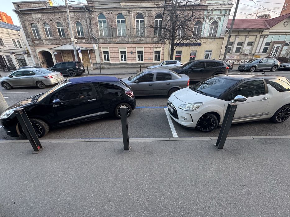 С продажей не спешу , машина жены , есть вмятины и прочее , машиной нужно позаниматься она на ходу с документами порядок , хорошая резина , обмен не интересен