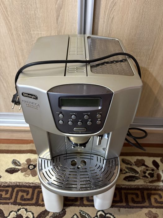 DeLonghi Magnifica Pronto Cappuccino ESAM 4500 S