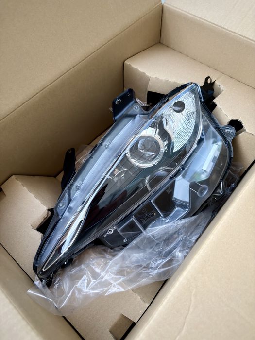 Farol esquerdo LED Mazda Mx-5 ND Novo