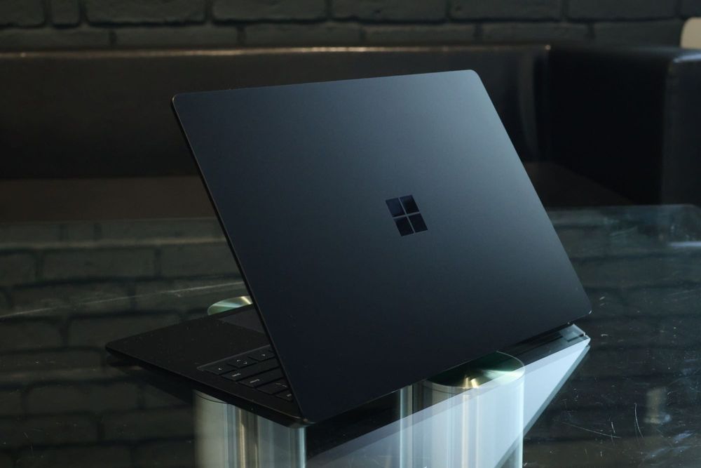 FV 23% | Microsoft Surface Laptop 4 | i5-1135G7 | 8 GB | 512 GB SSD