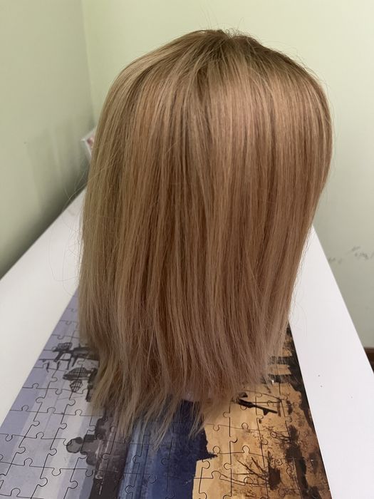 Перука з натурального волосся (чиста словʼянка) текстура волосся висок